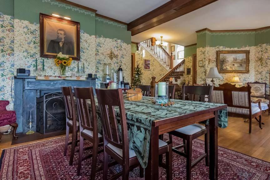 Fennville Kingsley House Bed & Breakfast - Full Home المظهر الخارجي الصورة