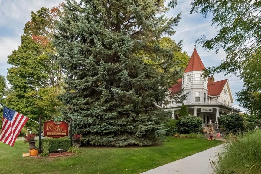 Fennville Kingsley House Bed & Breakfast - Full Home المظهر الخارجي الصورة