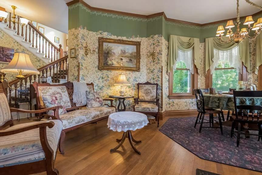 Fennville Kingsley House Bed & Breakfast - Full Home المظهر الخارجي الصورة